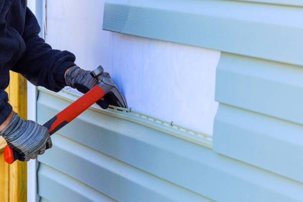 Reliable Siding Replacement contractor in Fairfield, IL by Squared Siding